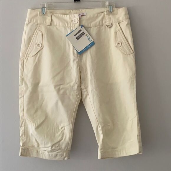 Lija Riviera Ivory Bermuda Golf Shorts Size 6 New With Tags - Picture 2 of 5